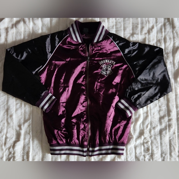 Harry Potter Jacket Womens Hogwarts Crest Letterman Medium - Picture 1 of 5